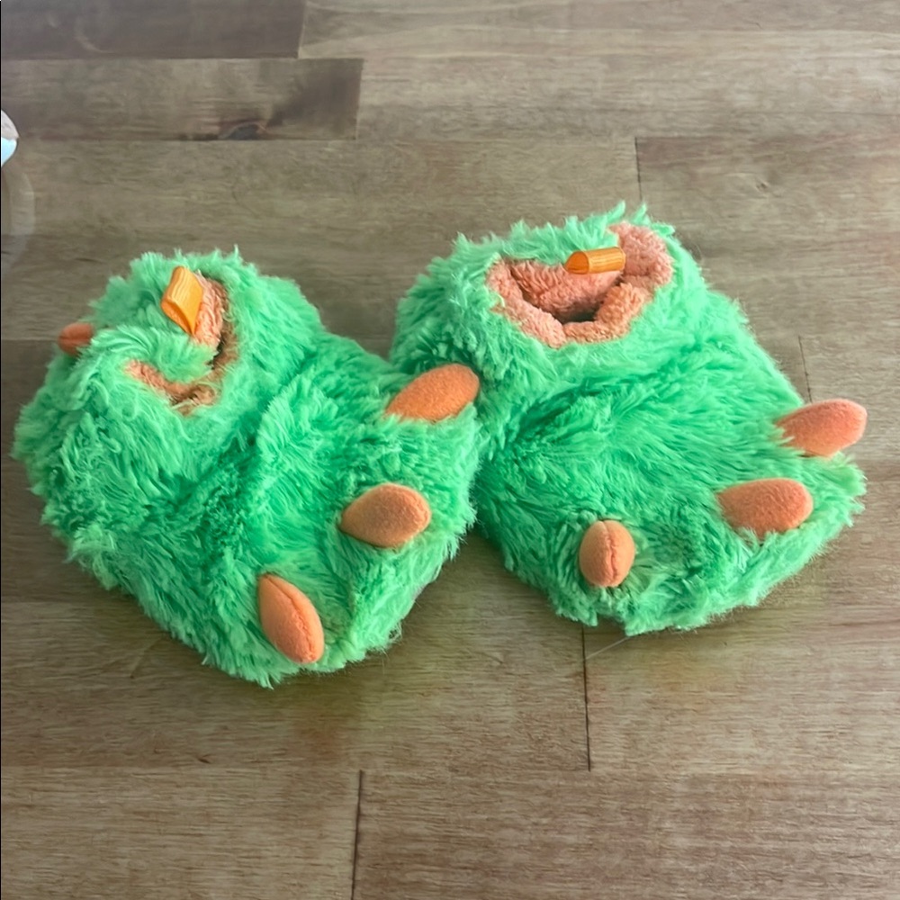 Wonder Nation Green and Orange Monster Socks